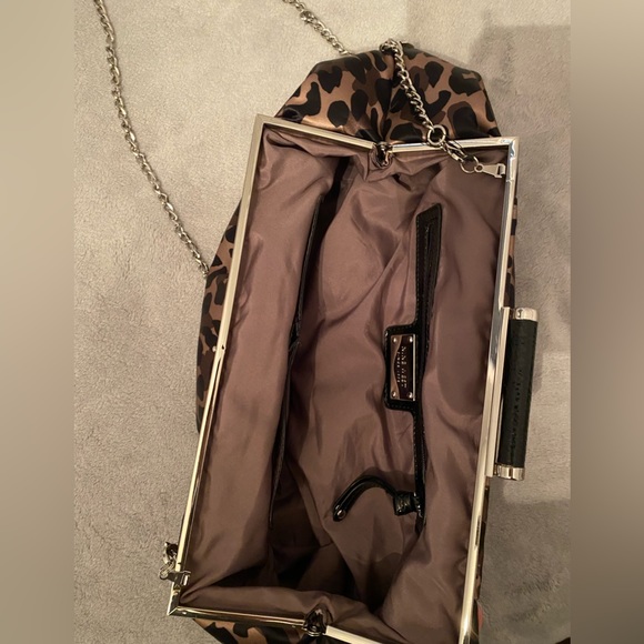 Nine West leopard print clutch - Picture 3 of 3